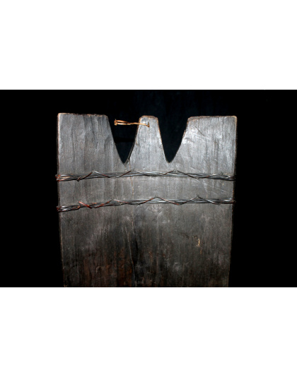 PHILIPPINES BONTOC IGOROT HEADHUNTER WOODEN SHIELD &quot;KALASAG&quot; Headhunting weapon